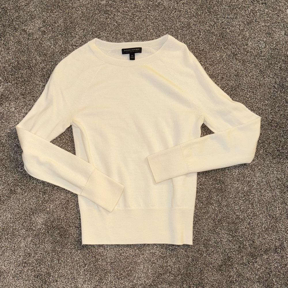 Banana Republic Women’s Size XS Cream Sweatwr